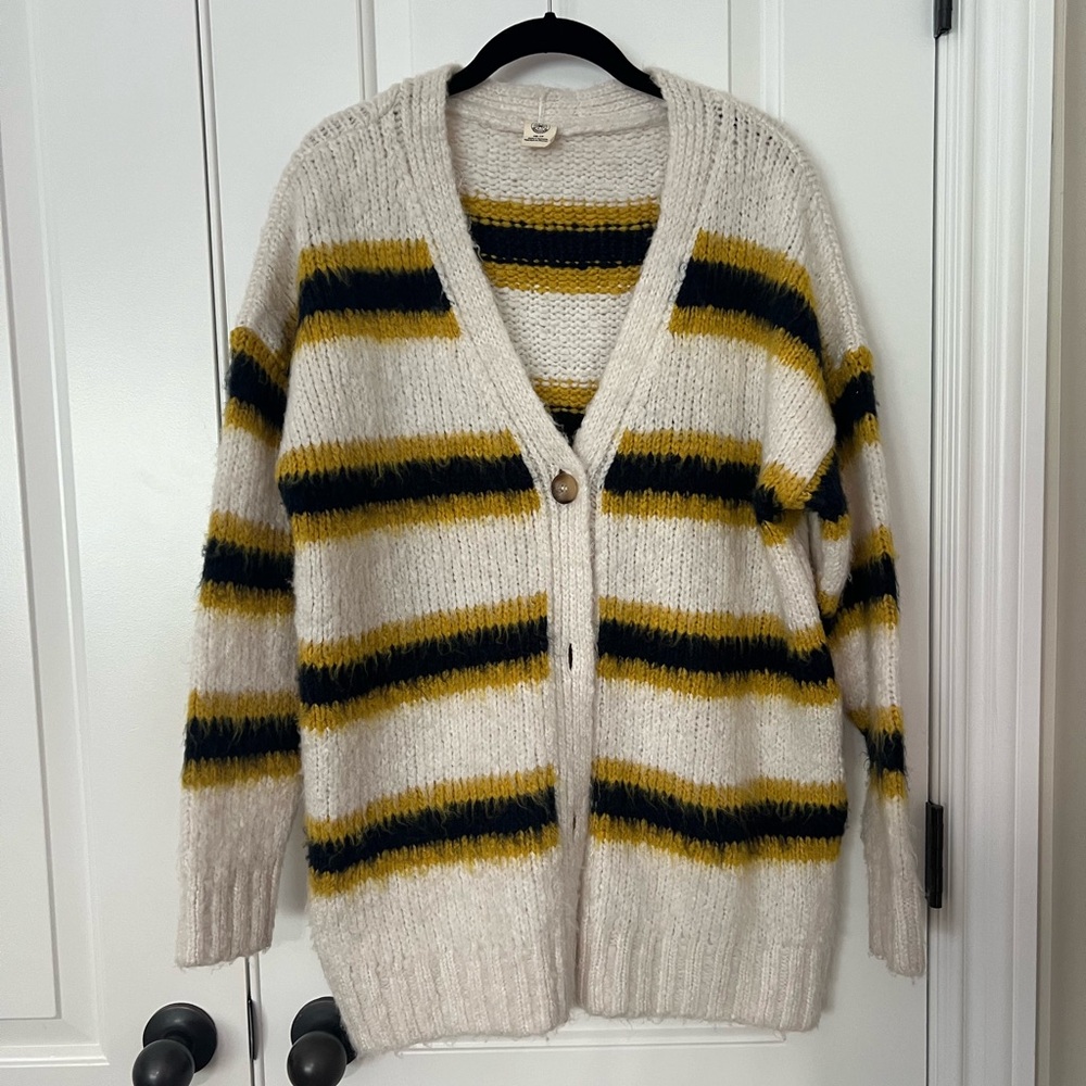 Freepeople xs cadigan.  NWOT